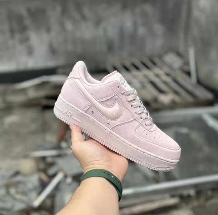 Nike Air Force 1 Suede