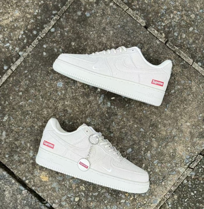 Nike x Supreme Air Force 1 Low SP