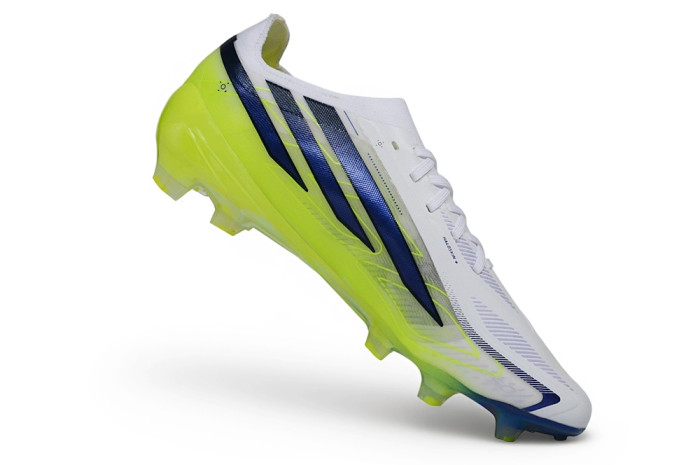 26 adidas F50 Hyperfas  Football shoes