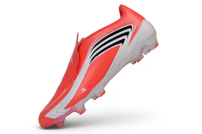 26  adidas F50 Messi Elite FG – Messi-edition laced football shoes