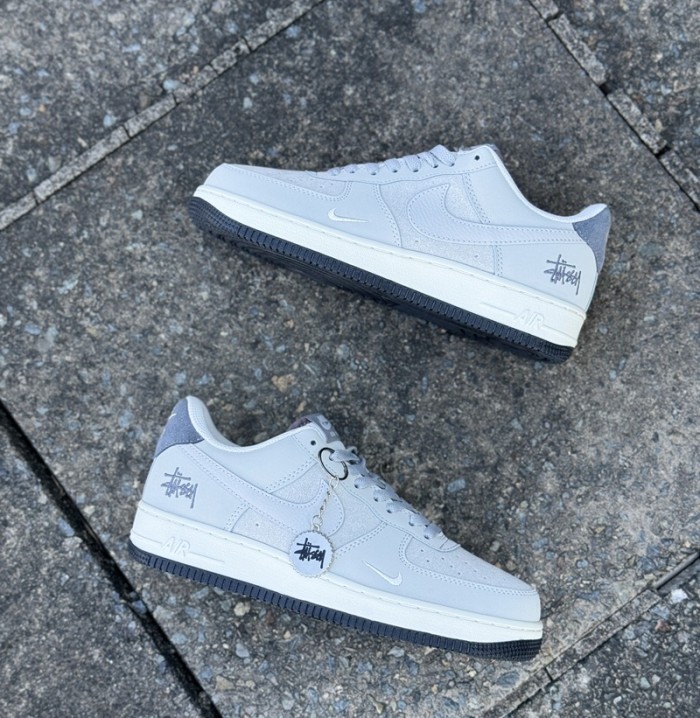 Nike Air Force 1 x Stussy
