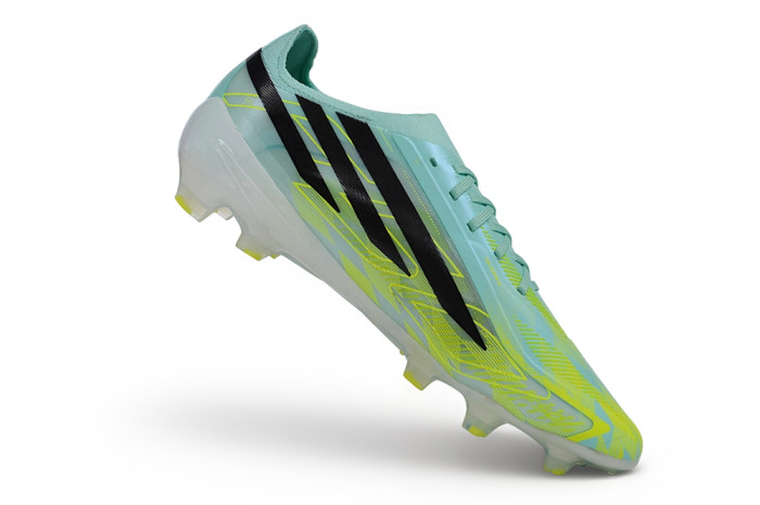 26 adidas F50 Hyperfas  Football shoes