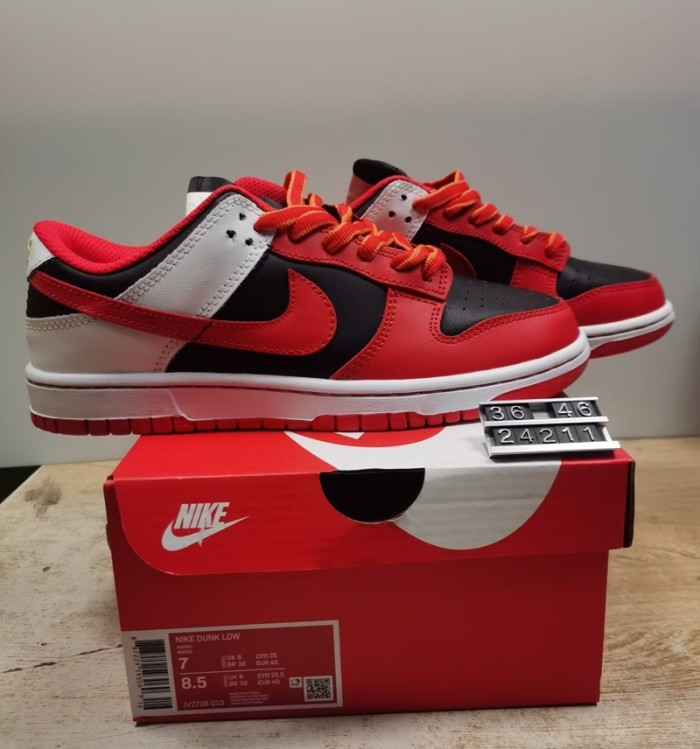 26  Nike SB Dunk Low Series sports shoes
