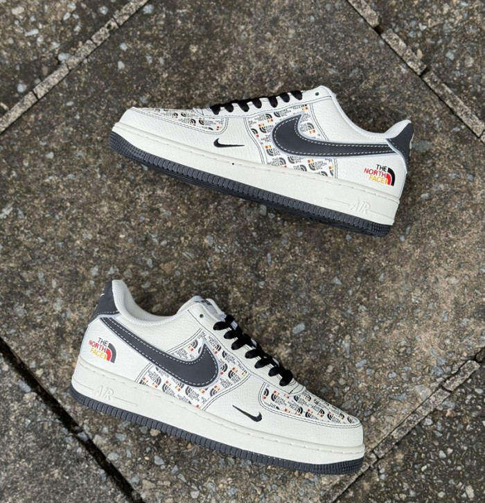 THE NORTH FACE X Nike Air Force 1