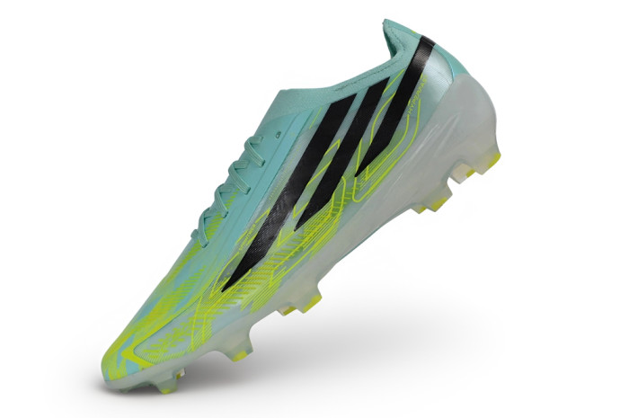 26 adidas F50 Hyperfas  Football shoes