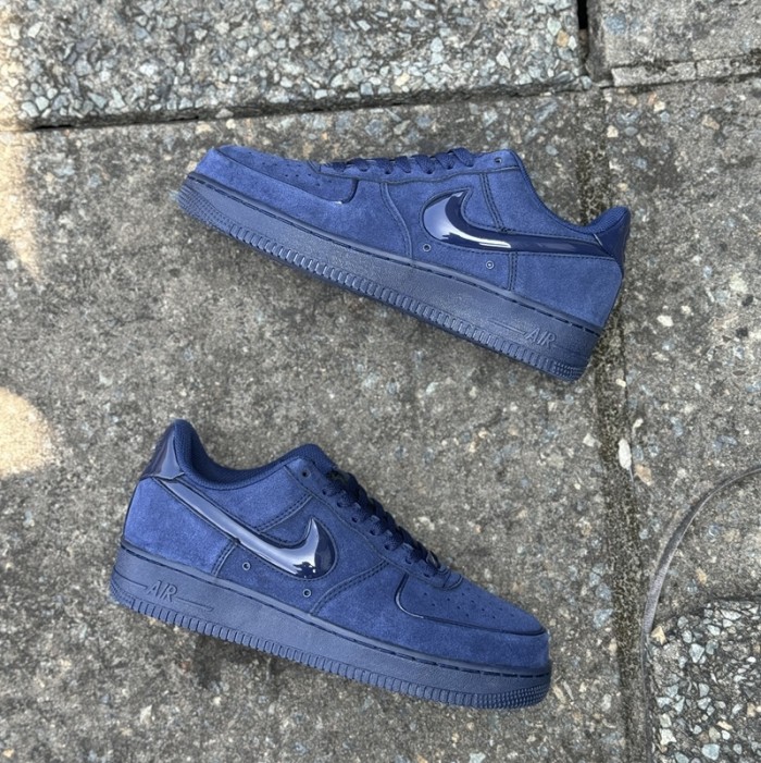 Nike Air Force 1 Suede