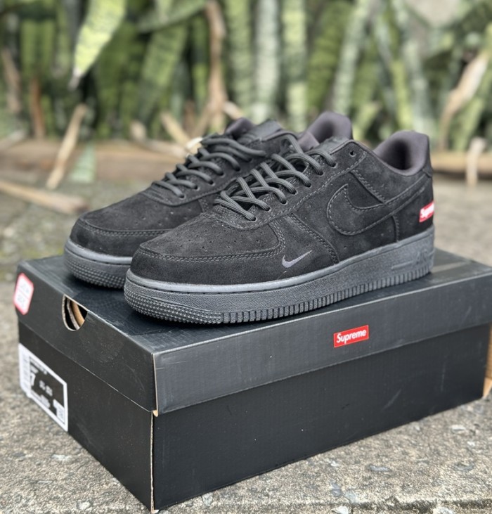 Nike x Supreme Air Force 1 Low SP