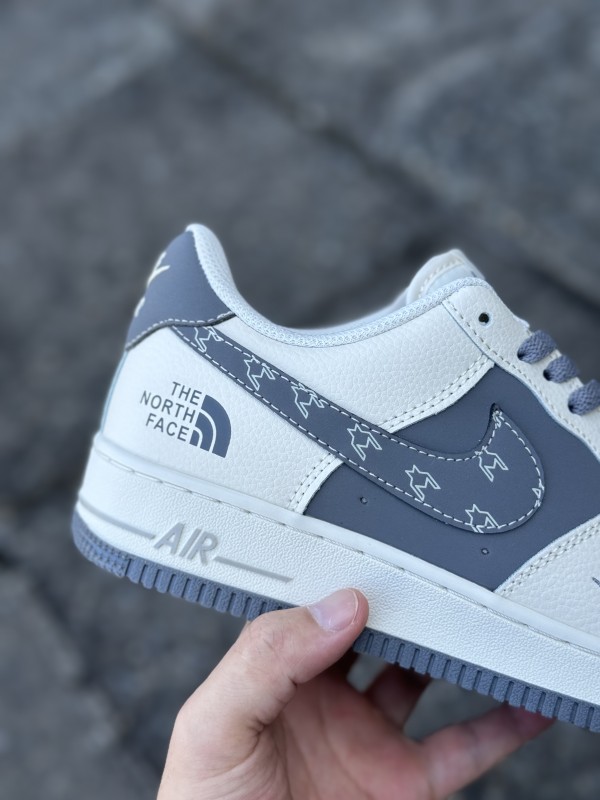 THE NORTH FACE X Nike Air Force 1