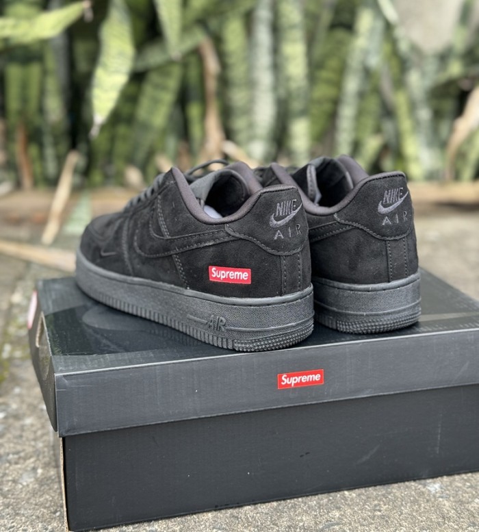 Nike x Supreme Air Force 1 Low SP