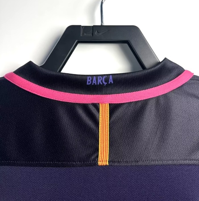 Retro Barcelona 16/17 Away game  football Jersey