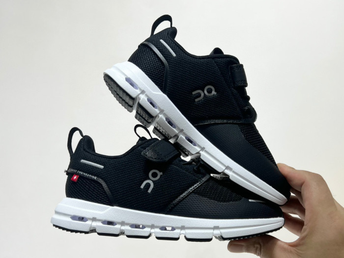 ON kids shoes
