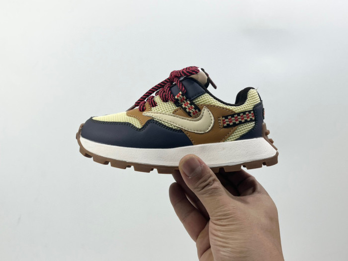 NEW NIKE kids Shoes