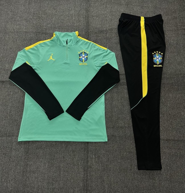 26/27 Brazil Adult training suit light green