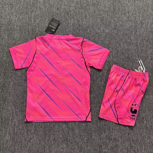 26/27 France goalkeeper kids kit pink