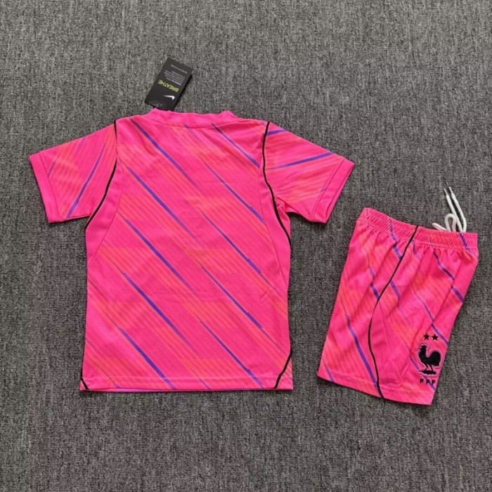26/27 France goalkeeper kids kit pink
