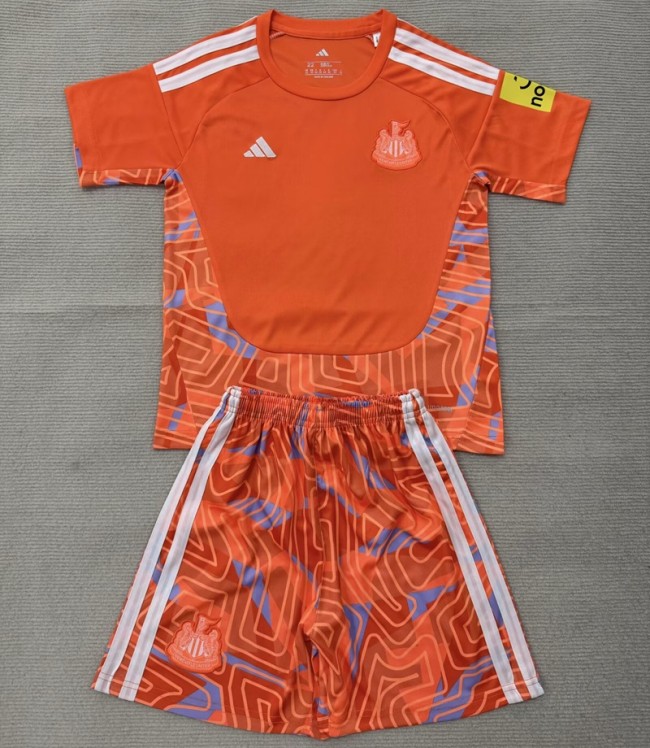26/27 Newcastle United goalkeeper Adult Set orange