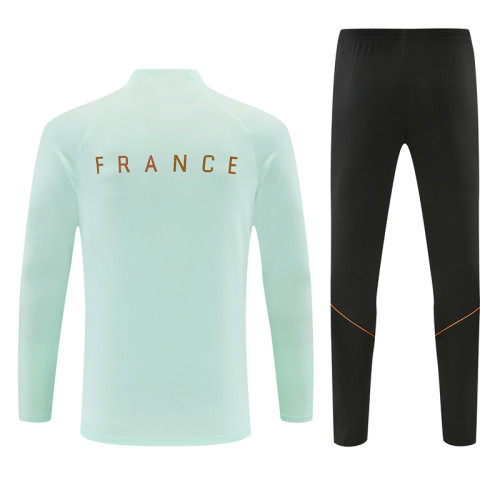 26/27France kids training suit light green
