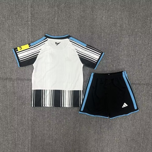 26/27 Newcastle United home kids kit