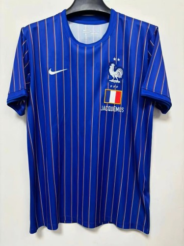 26/27 France On-stage attire