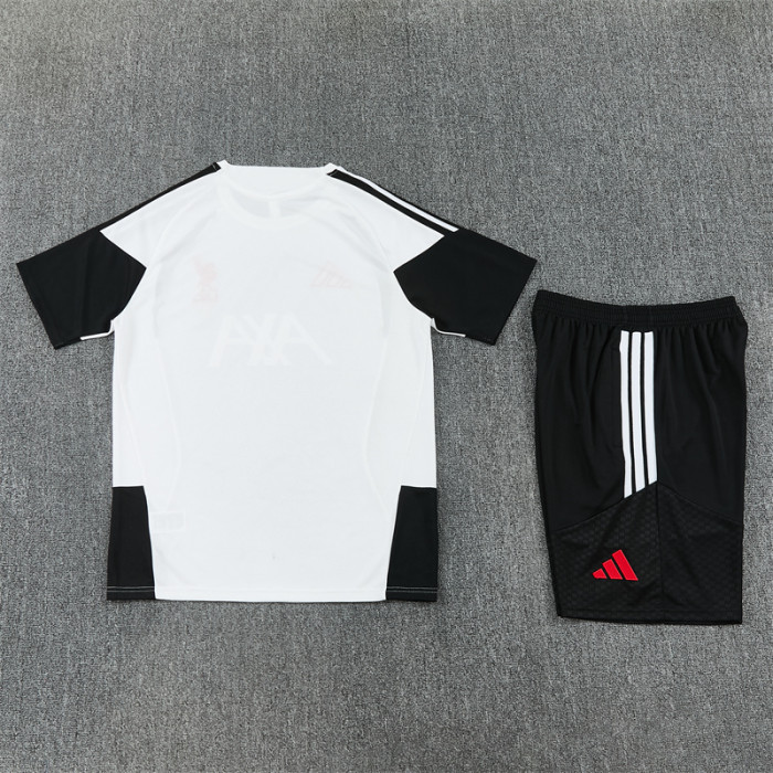 26/27 Liverpool kids Short sleeve training suit white