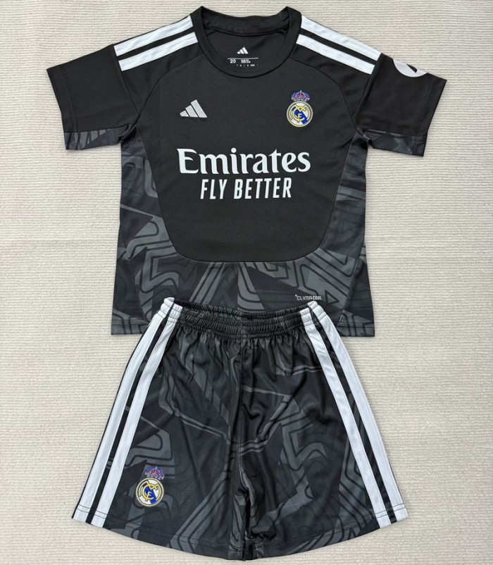 26/27 Real Madrid goalkeeper Adult Set black