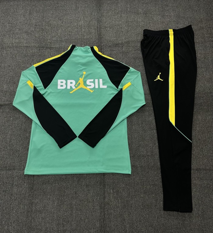26/27 Brazil  Adult training suit light green