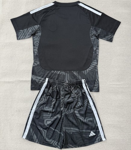 26/27 Ajax goalkeeper  Adult Set