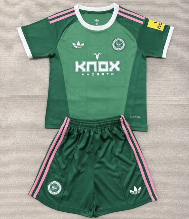 26/27 Newcastle United goalkeeper Adult Set green