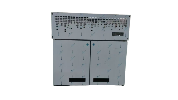 Top-mounted compressor commercial freezer