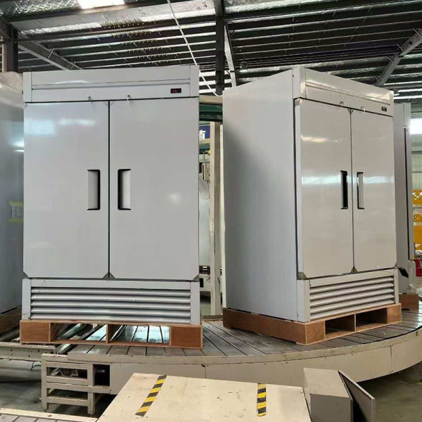 Commercial reach in refrigerator for restaurant