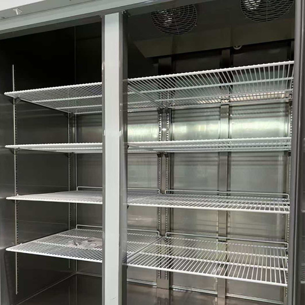 Commercial reach in refrigerator for restaurant
