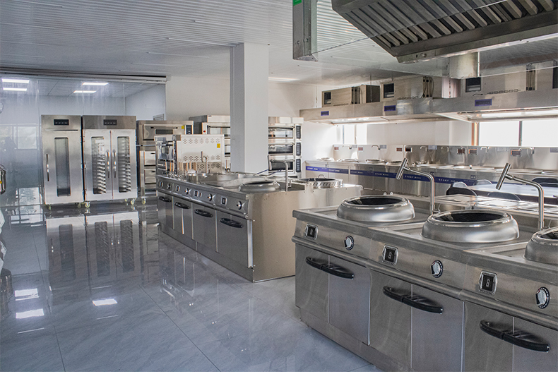 What equipment does a Western kitchen need?