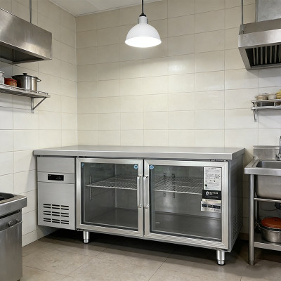 Yipomson 2 door glass worktop cooler for business