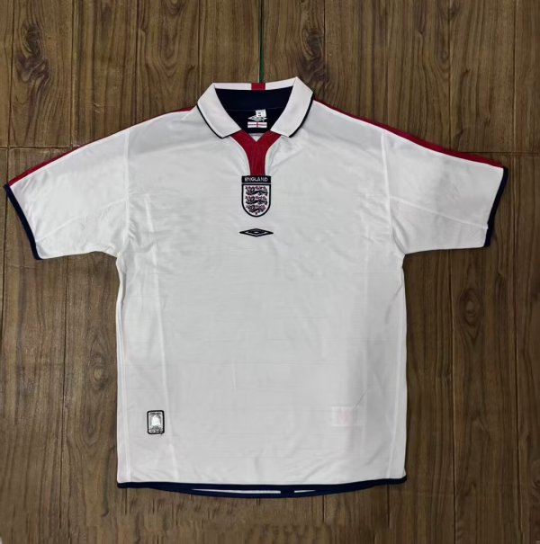 2004-2005 England Home Retro Soccer Jersey