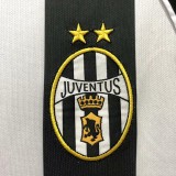 2002-2003 JUV Home Retro Soccer Jersey