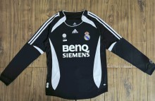 2006-2007 RMA Away Long Sleeves Retro Soccer Jersey
