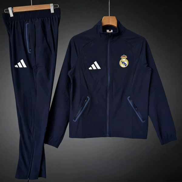 26-27  RMA High Quality Windbreaker Suit