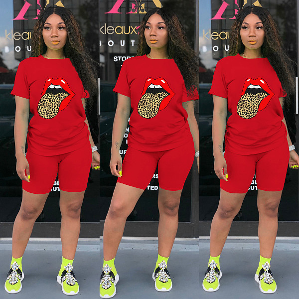 Fashion Tongue Print Short Sleeve T-shirt and Shorts Two-piece Set MA-345