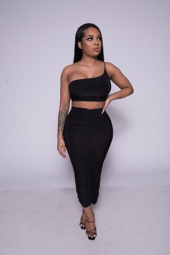 Fashion One-shoulder Sling Wrap Breast Pleated Skirt Two-piece Set XY-9019