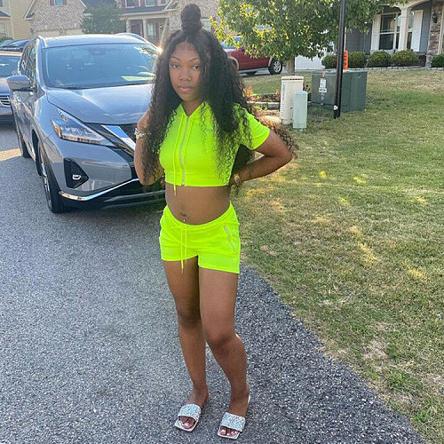 Casual Women Solid Color Summer Zipper Short Sleeve Hooded Sweatshirt Crop Top Shorts Two Piece Set WSY-5881