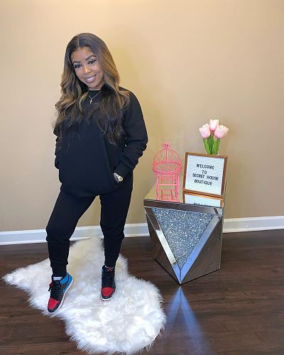 Solid O Neck Pocket Sweatshirt Long Pants Tracksuits BER-8036