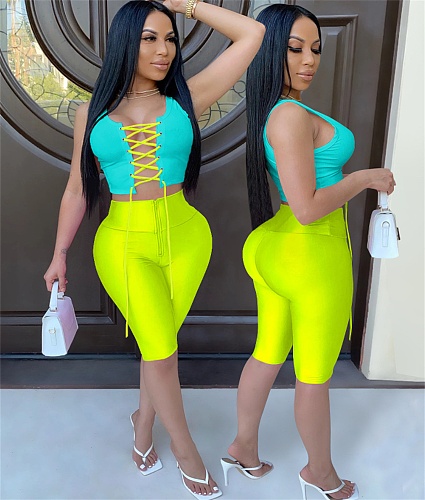 Sexy Contrast Color Tight Band Hollowed-out Vest Shorts Two-piece Set BY-3620