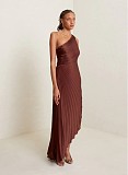 Sexy One Shoulder High Waist Solid Color Pleated Maxi Dresses RC-3125