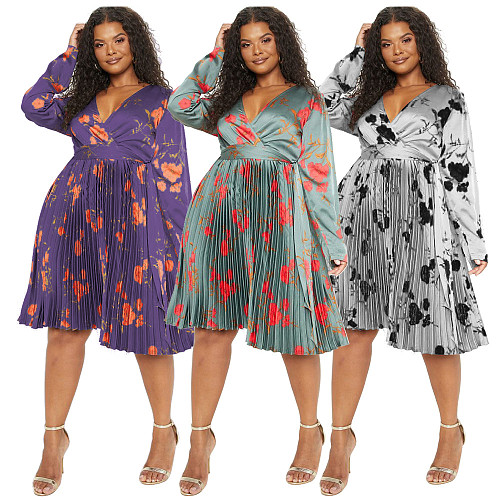 Plus Size Women V-neck Long Sleeves Pleated Dress NNWY-7957