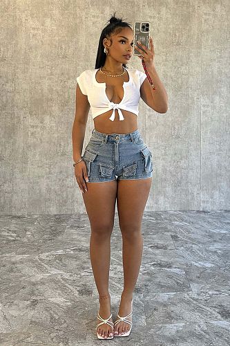 Fashion Girls Pocket Cotton Stretch Cargo Denim Shorts XT-8304