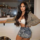 Stylish Slim Personality Embroidered Stretch Denim Short Skirt TK-6319