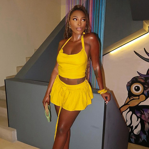 Yellow Halter Backless Crop Top And Pleated Short Skirt Two Pieces Sets MXXB-K24ST290