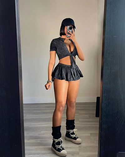Sexy Women Short Sleeves Crop Top And Mini Pleated Skirt 2 Pieces Set TK-6325