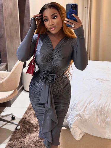 Women's Long-sleeved V-neck Flounced Pockage Hip Pleated Maxi Dress SFY-2774