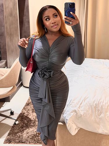 Women's Long-sleeved V-neck Flounced Pockage Hip Pleated Maxi Dress SFY-2774